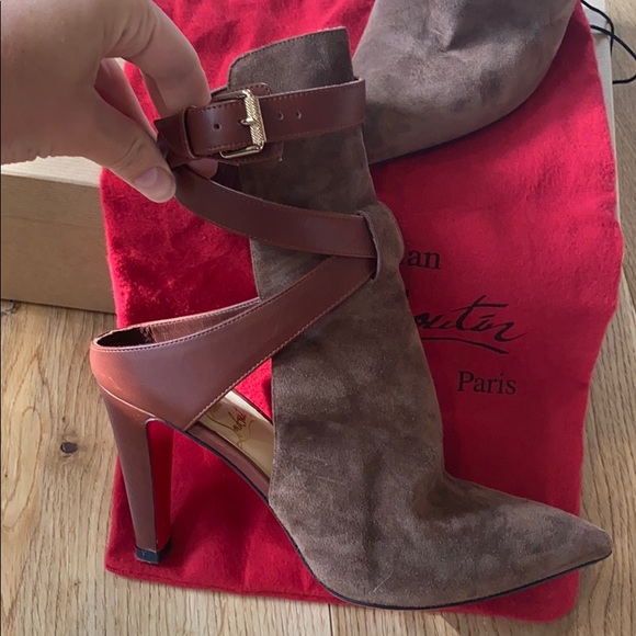 Stunning Christian Louboutin - Picture 3 of 13